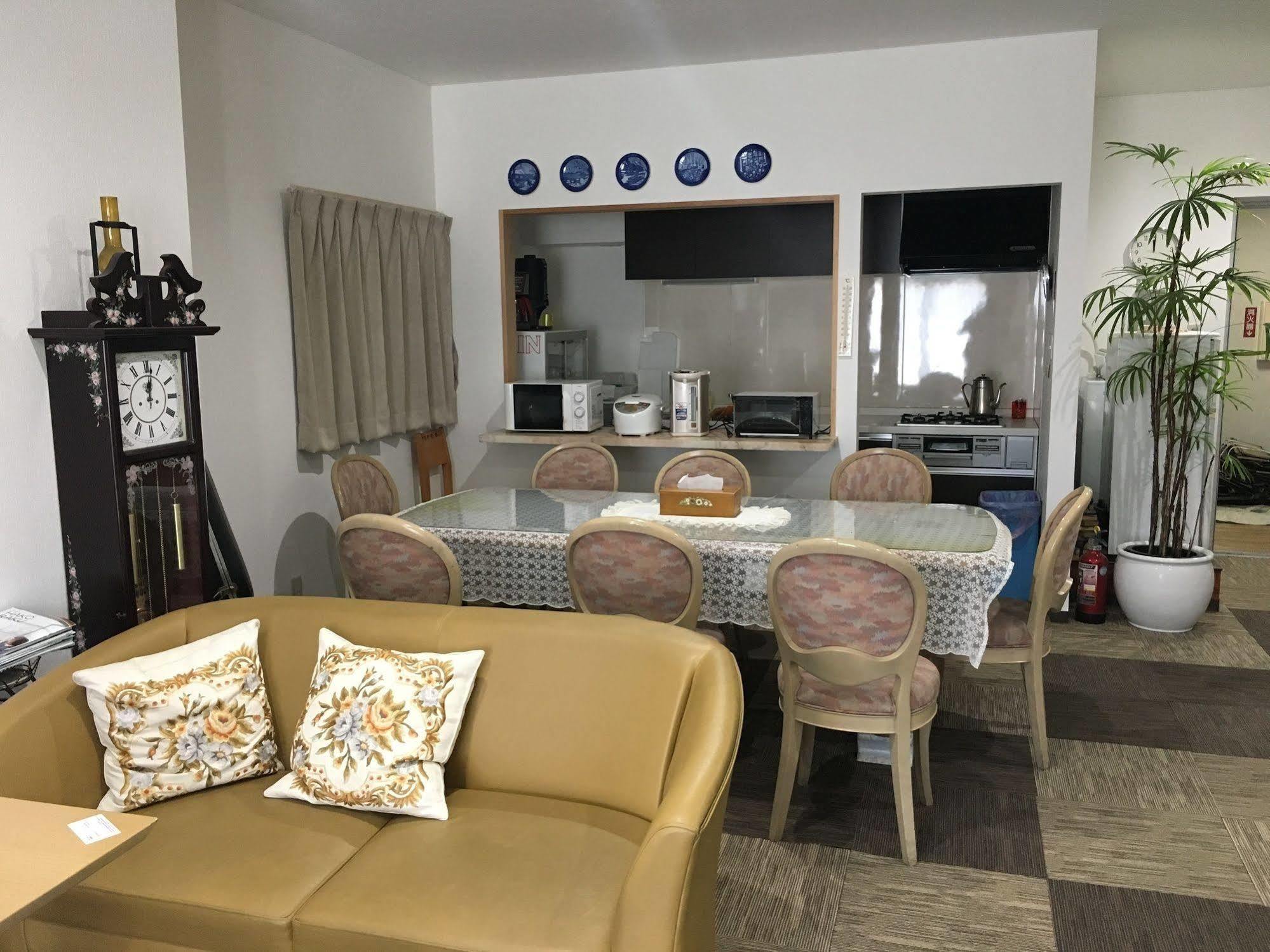 Super Conveniently Located The Guest House Hakodate Bay Екстер'єр фото
